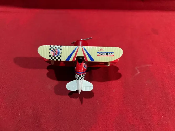 Miniatura avião de guerra fricção