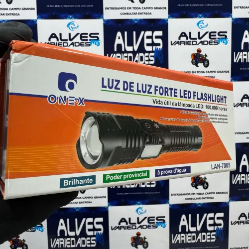 Lanterna de Led recarregável 