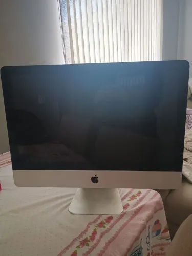 iMac 21.5 Mid 2010 (SSD + 12GB DE RAM) c/ macOS High Sierra | Teclado e mouse Bluetooth 