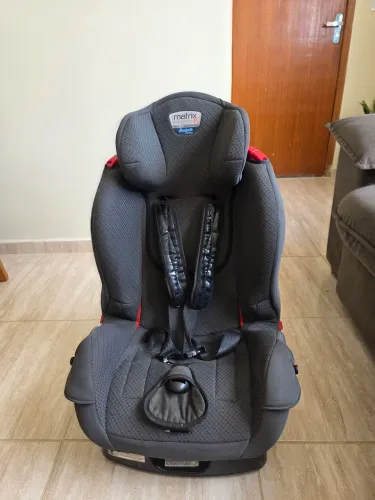 Cadeirinha para carro marca Burigoto 