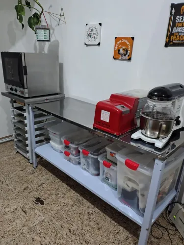 Vendo equipamento para uma pequena produção!!! Padaria/confeitaria.