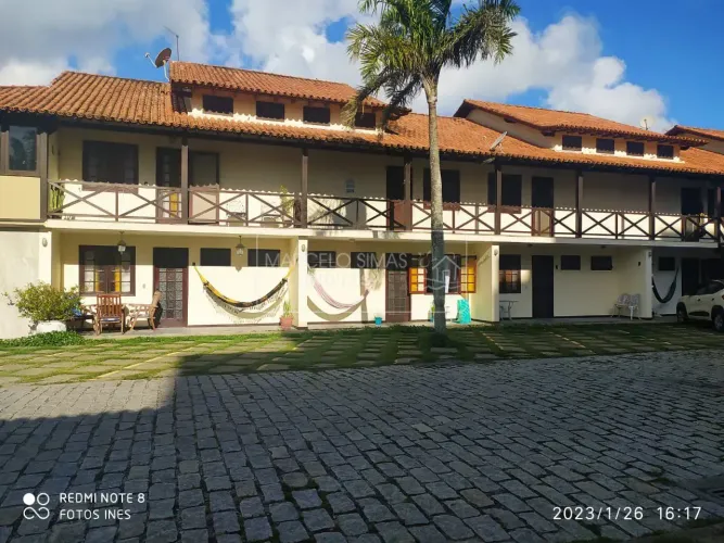Casa à venda em Condomínio próximo a Praia Grande