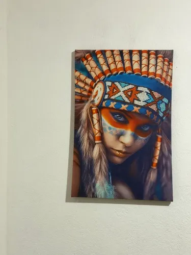 Quadro Decorativo Índia com Cocar - Pronta Entrega / Ótimo Estado!