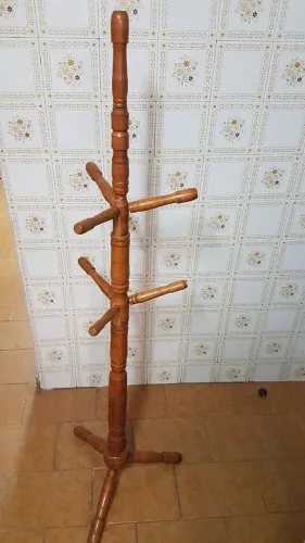 Cabideiro de Piso Mancebo