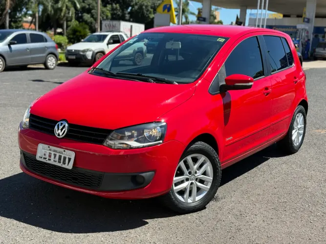 Volkswagen Fox 1.6 MI Total Flex 8V 5P 2013