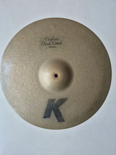 Prato de ataque 18''/45cm Zildjian K Custon Dark Crash Ride Liga B20