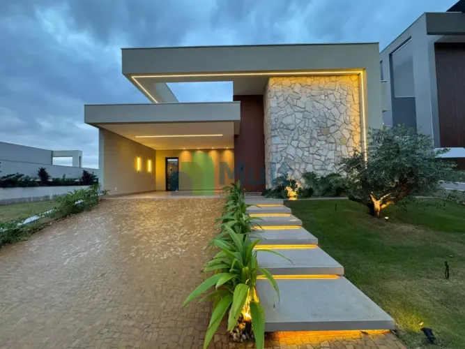 Casa para Venda 3 quartos 220 m² 5 banheiros Condomínio Alto do Castelo Bairro Recrei