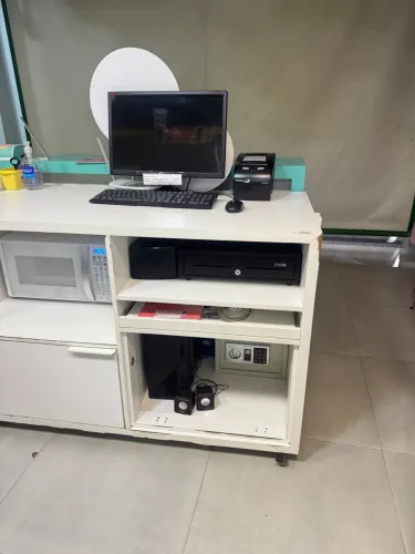 Mesa para escritório branca MDF