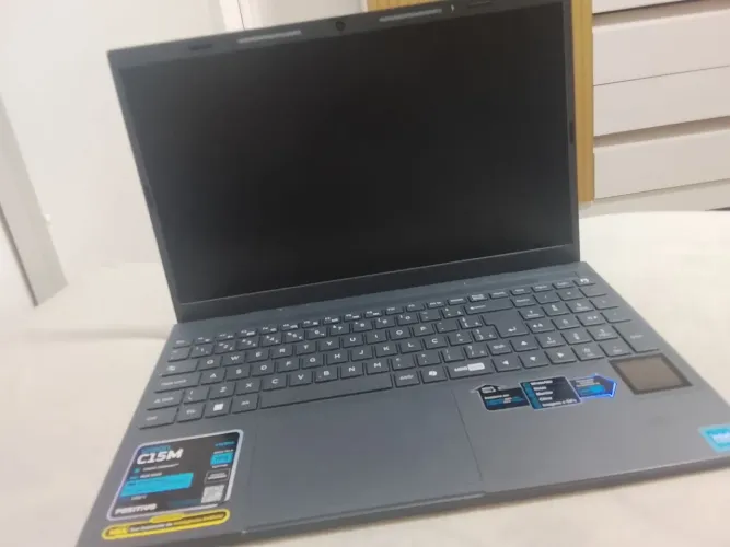 Vendo notebook praticamente novo