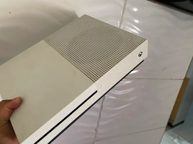 Xbox One s