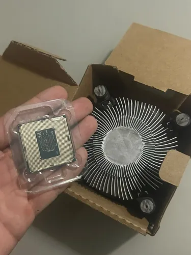 Processador Intel Core i3 7100 + Cooler Box