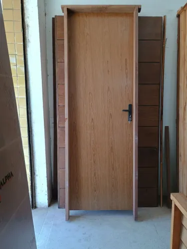 PORTA JATOBÁ MONTADA