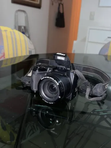 Camera Nikon - Coolpix L110 15x - Para pequeno conserto