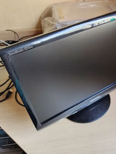 Monitor Samsung 2233SW