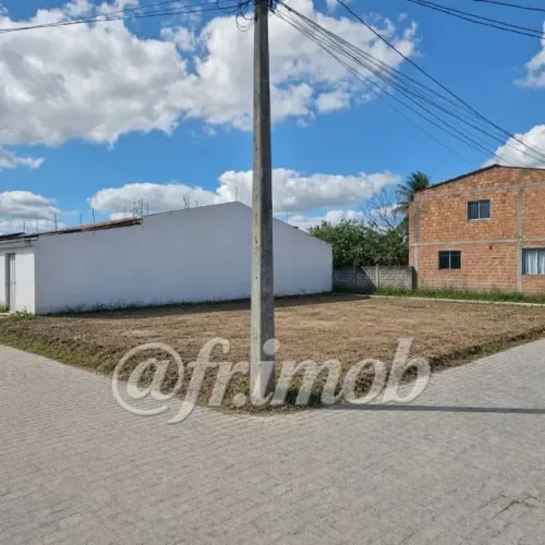VENDA-EXCELENTE TERRENO NO BAIRRO TOMBA. 15 x 20.