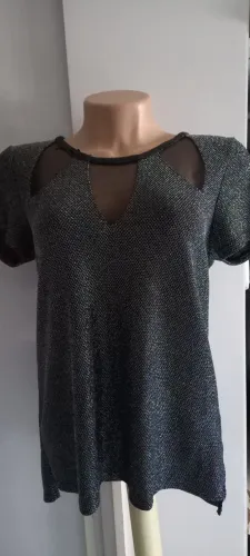 blusa brilhosa com tule tam m..há mais modelos e tamanhos zap 11- *