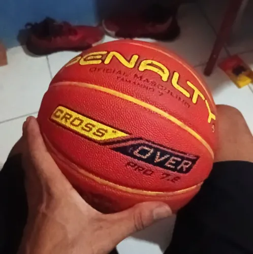 Bola de Basquete Penalty Crossover Pro 7.8 - Pra vender rápido