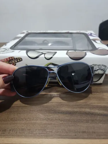 Óculos de sol Calvin Klein - feminino usado apenas 1x