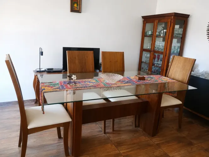 MESA DE JANTAR MADEIRA COM TAMPO DE VIDRO