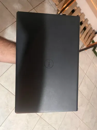 Notebook Dell i15 Ryzen ADM RADEON
