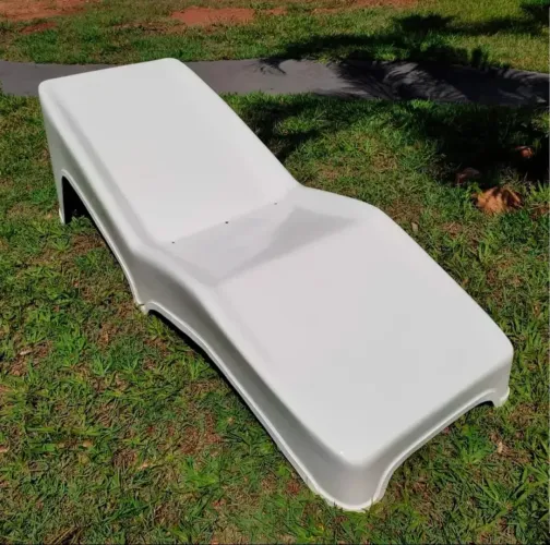 Espreguiçadeira para piscina