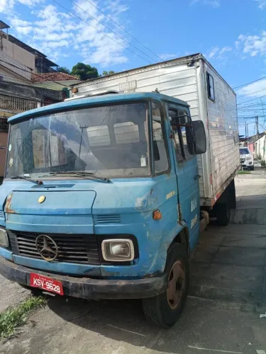 MERCEDES BENZ 608 BAÚ