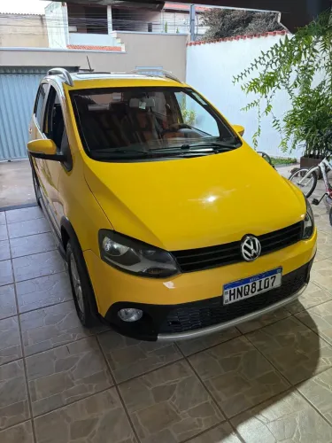 Volkswagen Crossfox 1.6 MI Total Flex 8V 5P 2011