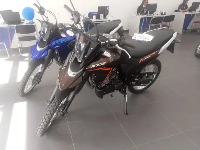 YAMAHA LANDER CONNECTED 250cc 0KM - Brinde Incluso
