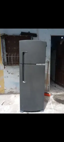 Geladeira Brastemp Frost Free toda boa.
