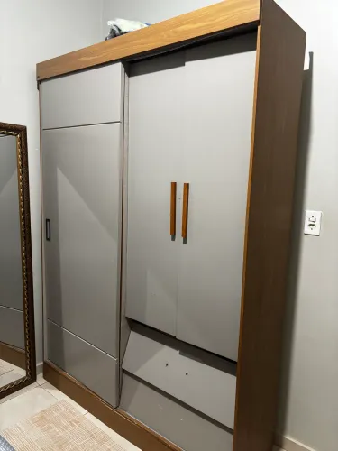 Guarda roupa duas portas