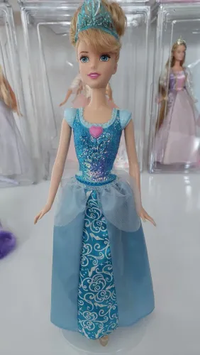 Boneca Barbie Cinderela
