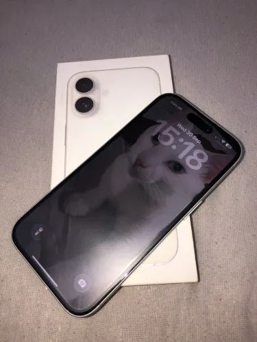 IPHONE 16