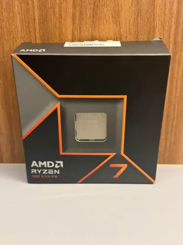 RYZEN 7 9700X