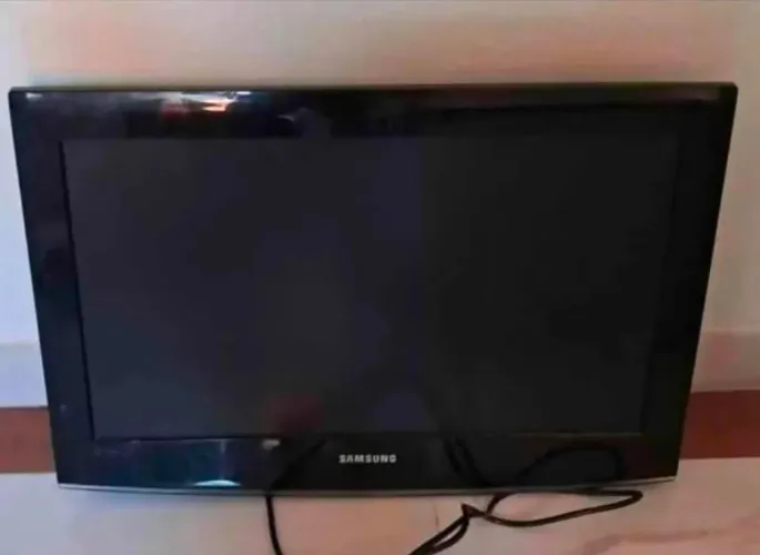 TV Samsung 32 tela LCD 