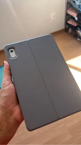 Vende se tablet Lenovo