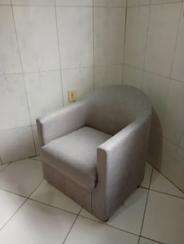 Poltrona pra toda utilidades sala, quarto etc...
