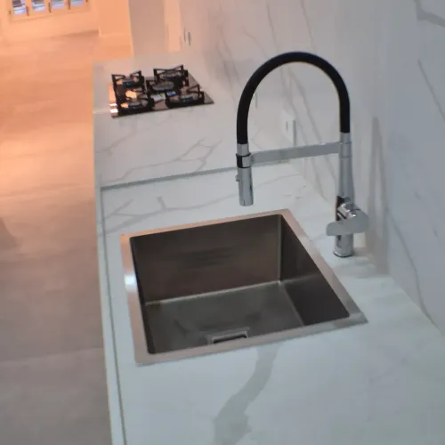 Apartamento para venda possui 90 metros quadrados com 2 quartos