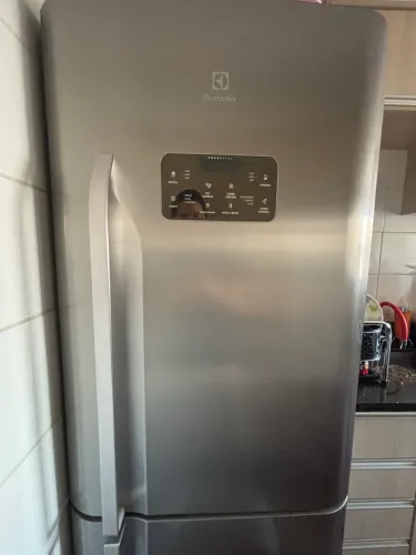 Geladeira Electrolux Inverse Frost Free 405L Inox