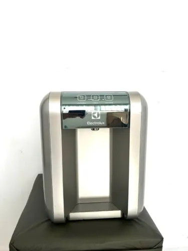 Purificador de Água Electrolux PE11X Bivolt Prateado