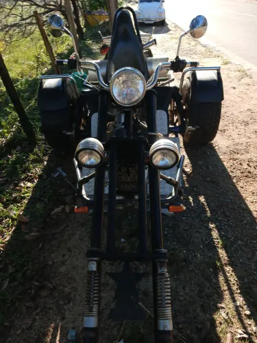 By Cristo/2001/troco por moto custon