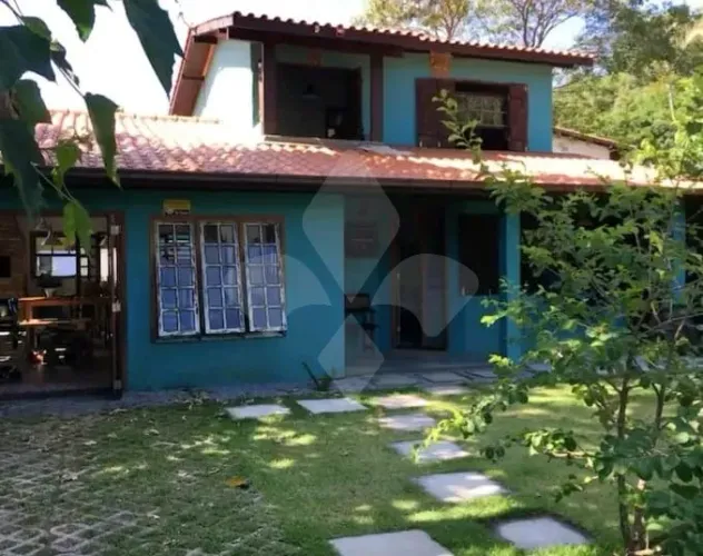 Casa com 4 dormitórios na Praia da Ferrugem em Garopaba