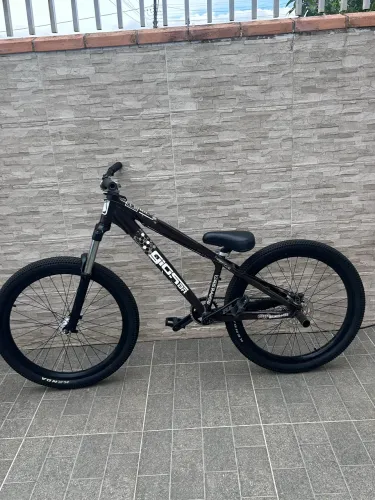 Bicicleta aro 26 pra grau