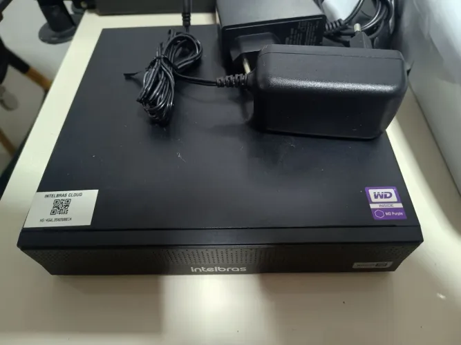Dvr 1TB 4 canais Intelbras, 4 câmera e sistema de alarme