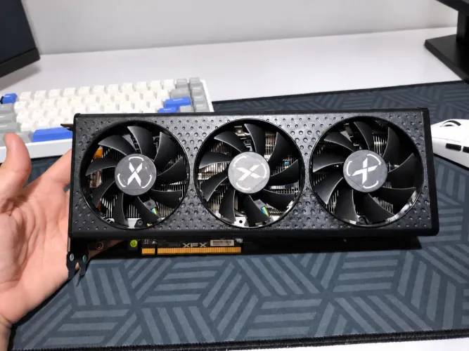 Placa de vídeo RX 7600 XFX 8GB