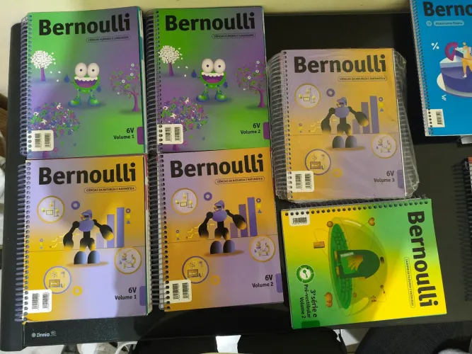 Kit Apostilas Bernoulli 3ª Série Pré-Vestibular / ENEM - Excelente Estado