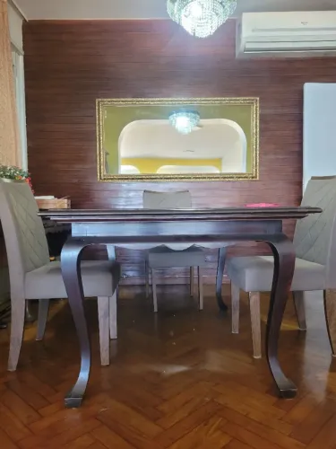 Mesa com cadeiras