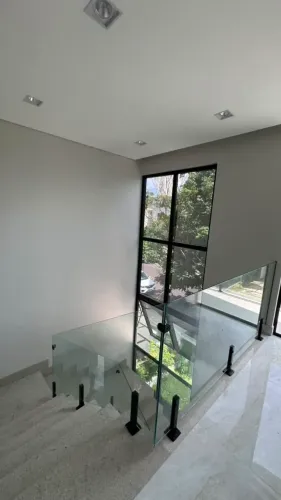 PASSAREDO, 4 QTOS S/ 3 SUÍTES, FINO ACABAMENTO, CHURRASQUEIRA, 4 VAGAS