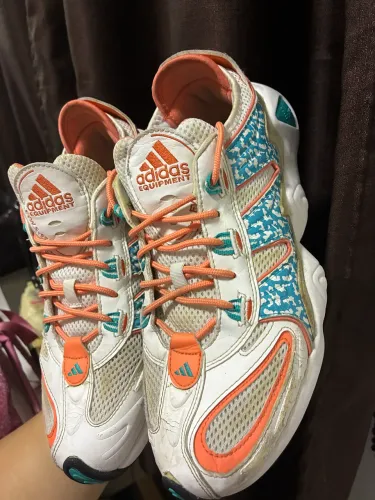 Vendo Tênis Adidas !