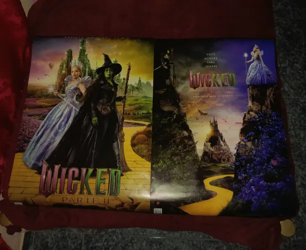 2 Posters Wicked usados no cinema