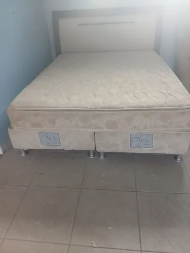 Linda cama box e colchão Queem size ( $$ 600 ) *